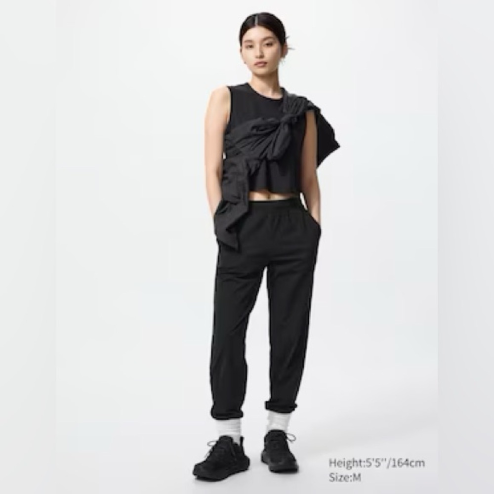 Uniqlo Parachute Cropped Pants